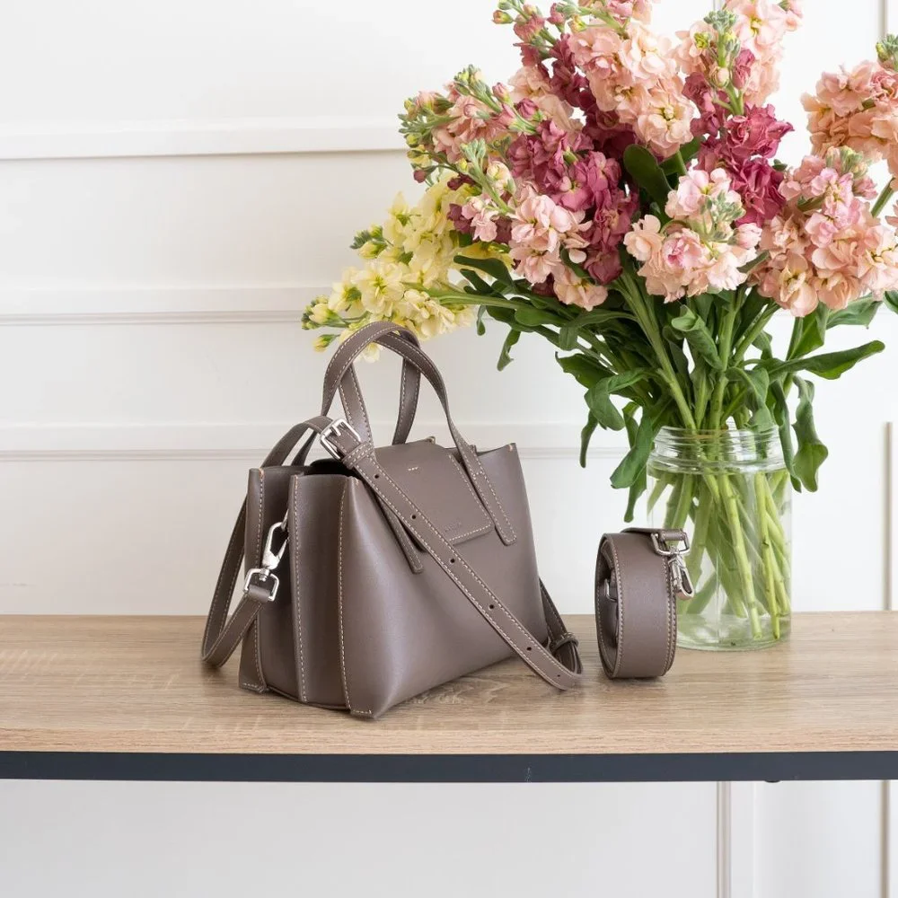 😍 NEW COLOR * Stella Mini Satchel Bag - Genuine Leather - Wood Berry - Picture 3 of 13